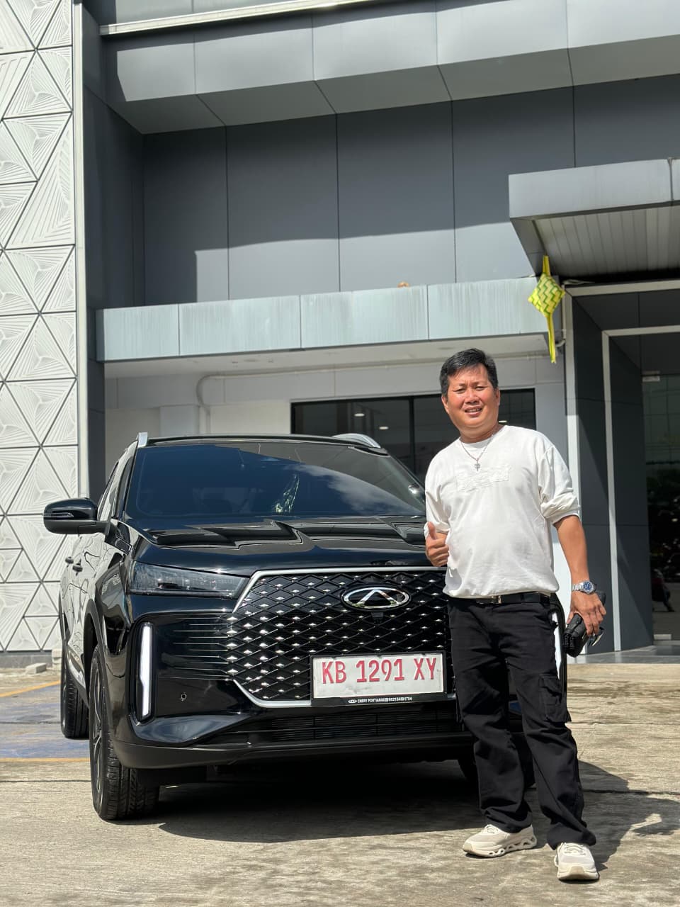 Serah terima Chery OMODA E5 pelanggan Kalbar